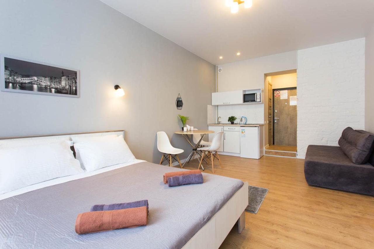 Modern Studio, Metro Yaroslava Mudroho And Universytet - Chernyshevska Str 95-2 Kharkov Luaran gambar